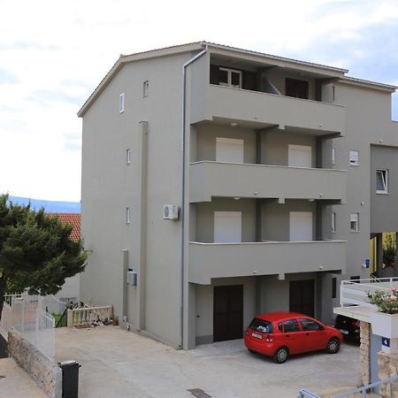 Apartment Nemira 17039a Tice Bagian luar foto