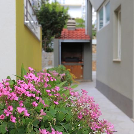 Apartment Nemira 17039a Tice Bagian luar foto