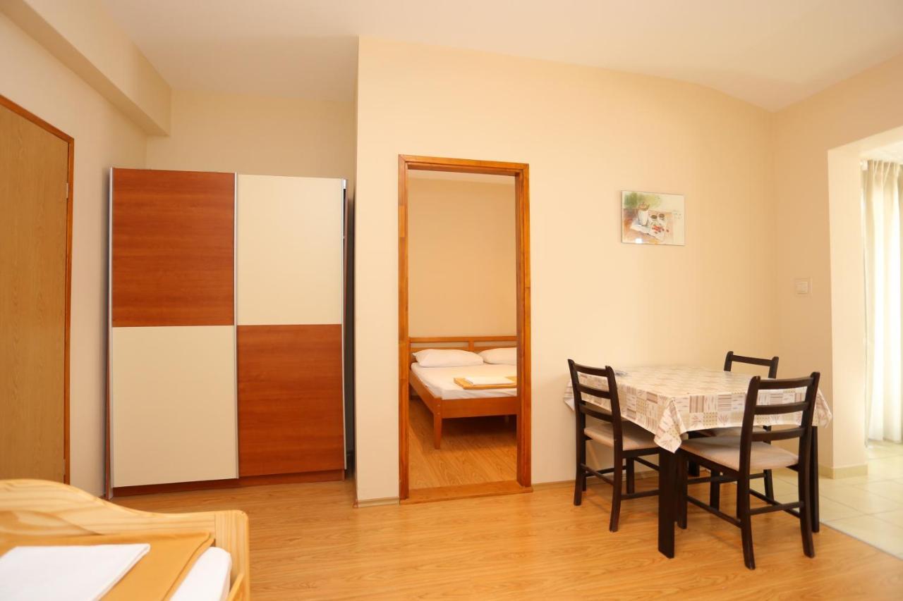 Apartment Nemira 17039a Tice Bagian luar foto