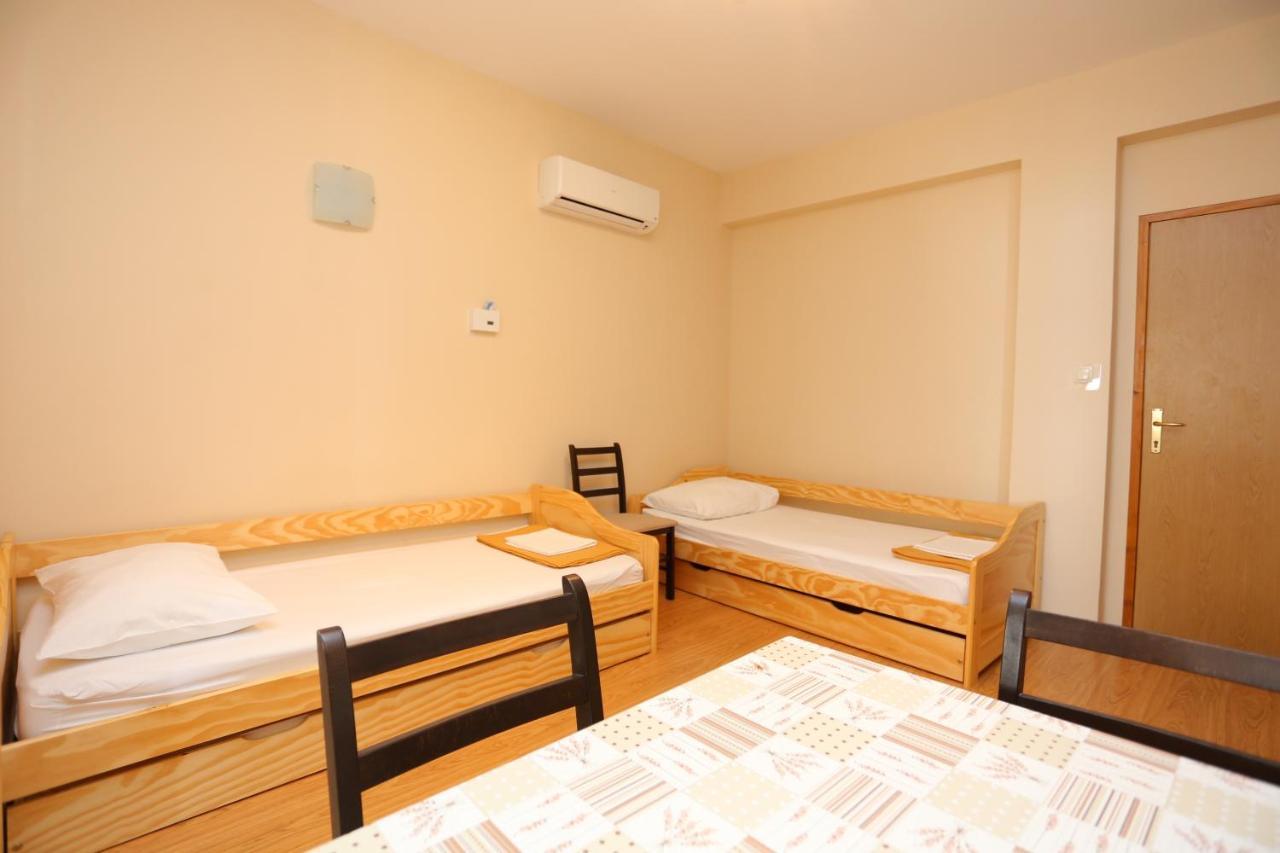 Apartment Nemira 17039a Tice Bagian luar foto